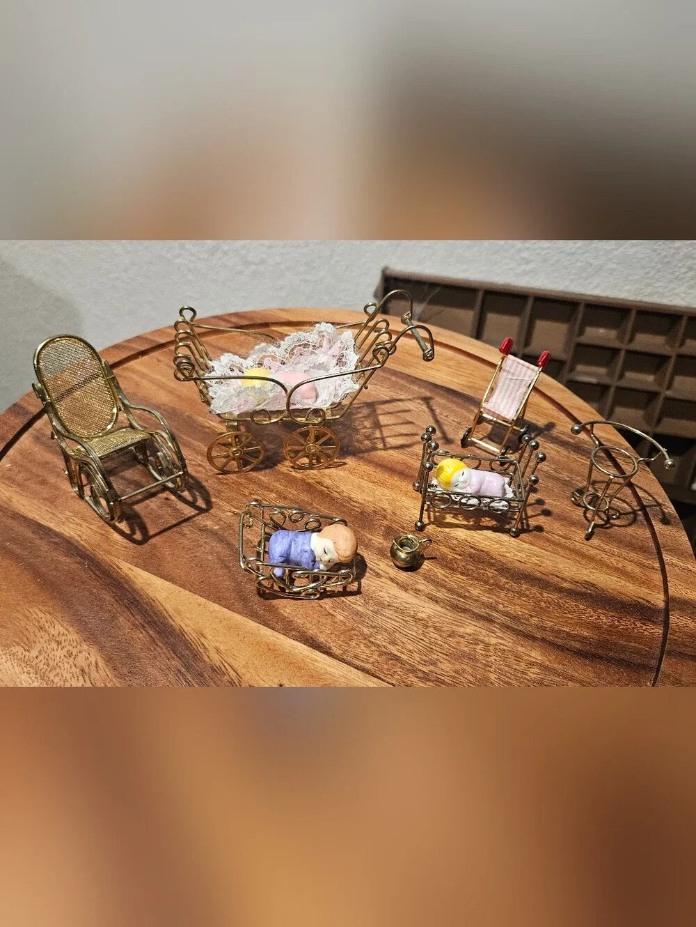 Bundle Of Vintage Dollhouse Furniture